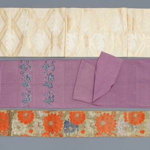 Een diverse collectie Japans textiel, Meiji/Showa, 19/20e eeuw — foto 3