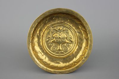 Een doopbassin, messing, Nürnberg, ca. 1500