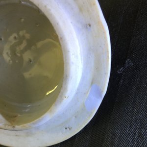Een dubbelwandige Chinese famille rose theepot en kom met ajour decor, Qianlong, 18e eeuw — foto 9