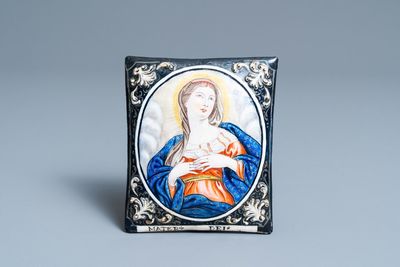 Een email plaquette met de Heilige Maagd en inscriptie 'Mater Dei', Limoges, Frankrijk, 1e helft 18e eeuw