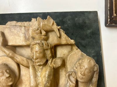 Een Engels albasten reliëf met 'De kruisiging', Nottingham, 15e eeuw — foto 2