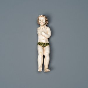 Een figuur van Adam in gepolychromeerd Indo-Portugees ivoor, wellicht Goa, 17e eeuw — foto 2