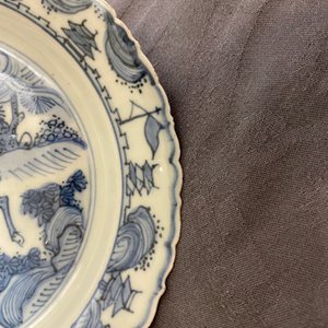Een fijn Chinees blauw-wit bord met een hert, Wanli — foto 4
