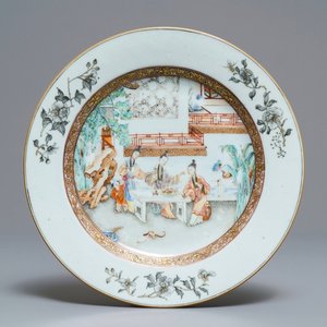 Een fijn Chinees famille rose bord met dames in een tuin, Yongzheng — foto 1