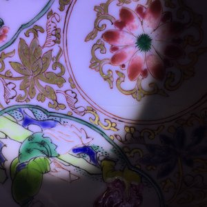Een fijn Chinees famille rose eierschaal porselein bord, Yongzheng — foto 6