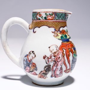 Een fijn Chinees famille rose melkkannetje, Yongzheng — foto 4