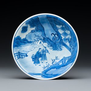 Een fijne Chinese blauw-witte schotel, Kangxi merk en periode — foto 1