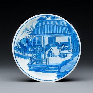 Een fijne Chinese blauw-witte schotel, Kangxi merk en periode — foto 1