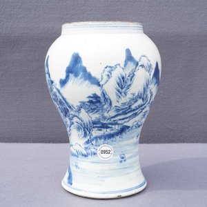 Een fijne Chinese blauwwitte landschapsvaas, Kangxi — foto 7