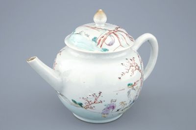 Een fijne Chinese export porseleinen theepot met deksel, Qianlong, 18e eeuw