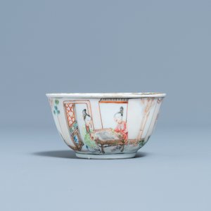 Een fijne Chinese famille rose kop en schotel met 'mandarijns' decor, Yongzheng/Qianlong — foto 7