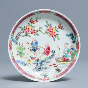 Een fijne Chinese famille rose kop en schotel met rivierscène, Yongzheng — foto 2
