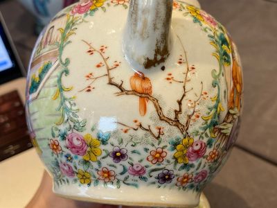 Een fijne Chinese famille rose theepot met mandarijns decor, Qianlong — foto 14