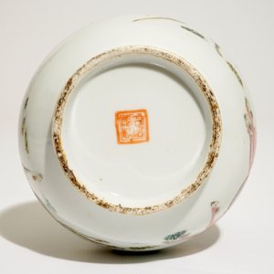 Een fijne Chinese famille rose vaas met strijdende ruiters, 19e eeuw — foto 5