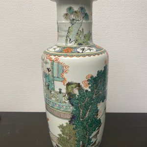 Een fijne Chinese famille verte rouleau vaas, Kangxi — foto 15