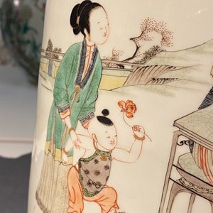 Een fijne Chinese famille verte rouleau vaas, Kangxi — foto 23