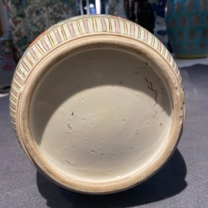 Een fijne Chinese famille verte rouleau vaas, Kangxi — foto 38