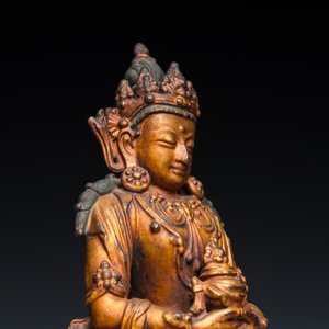 Een fijne Chinese gelakte en vergulde bronzen sculptuur van Boeddha Amitayus, Yongle 大明永樂年施 merk en periode — foto 9