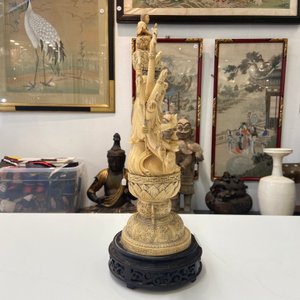 Een fijne grote Chinese ivoren figuur van Avalokitesvara, 19e eeuw — foto 8