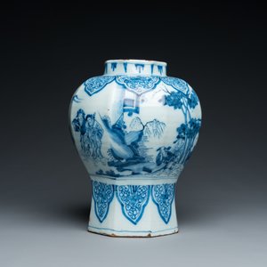 Een fijne octagonale blauw-witte Delftse chinoiserie vaas, eind 17e eeuw — foto 2