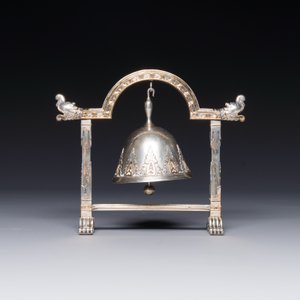 Een fijne tafelbel of miniatuur gong in deels verguld zilver, Zuidoost-Azië, begin 20e eeuw — foto 2