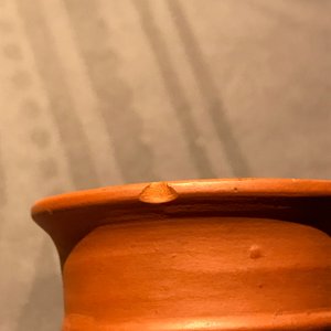 Een flesvormige yixing-stijl vaas in rood aardewerk, mogelijk Delft, 18e eeuw — foto 7