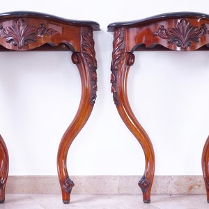 Een fraai paar houten wandconsoles, 19e eeuw — foto 1