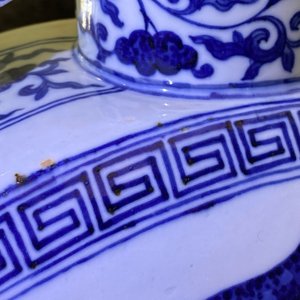 Een fraaie Chinese blauw-witte 'Bajixiang' moon flask vaas, Qianlong merk, 19e eeuw — foto 18