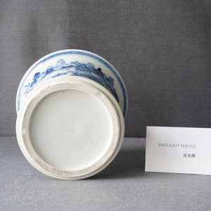 Een fraaie Chinese blauw-witte en koperrode 'Master of the Rocks' penselenbeker, Kangxi — foto 23