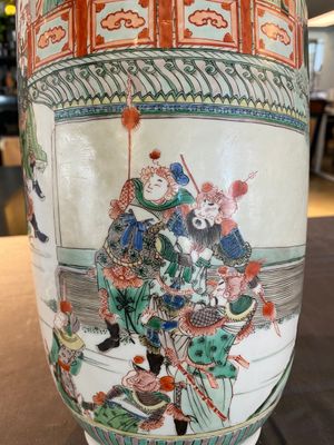 Een fraaie Chinese famille verte rouleau 'Roman van de Drie Koninkrijken' vaas, Kangxi — foto 6