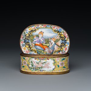 Een fraaie Chinese ovalen snuifdoos in Peking email met Europese dames, Qianlong merk en wellicht periode — foto 2