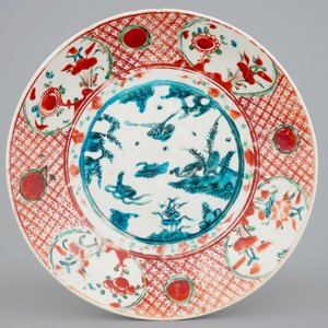 Een fraaie Chinese Swatow schotel, Ming Dynastie, 16/17e eeuw — foto 1
