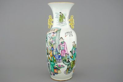 Een fraaie Chinese vaas met dubbelzijdig personagedecor, 19/20e eeuw