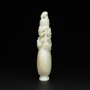 Een fraaie Chinese witte jade dekselvaas met boeddhistische leeuwen, Qing — foto 4