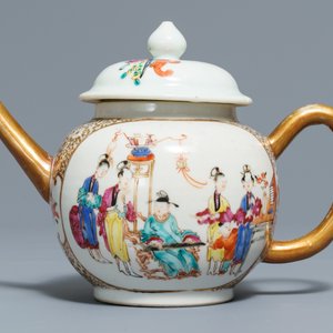 Een fraaie collectie Chinees blauwwit en famille rose porselein, Kangxi/Qianlong — foto 9