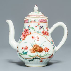 Een fraaie collectie Chinees famille rose theegoed, Yongzheng/Qianlong — foto 11