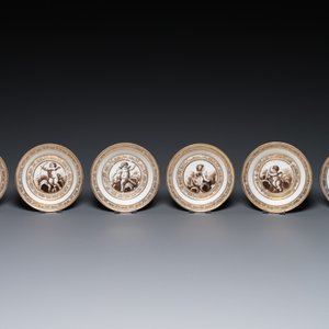 Een Frans porseleinen 14-delig theeservies met decor van putti, Parijs, gemerkt voor atelier Nast, 19e eeuw — foto 2