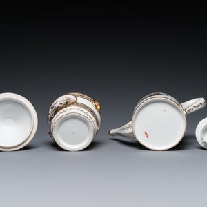 Een Frans porseleinen 14-delig theeservies met decor van putti, Parijs, gemerkt voor atelier Nast, 19e eeuw — foto 9