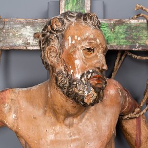 Een gepolychromeerd houten beeld van de gekruisigde Sint-Dismas of 'De goede dief', Spanje, 16e eeuw — foto 2