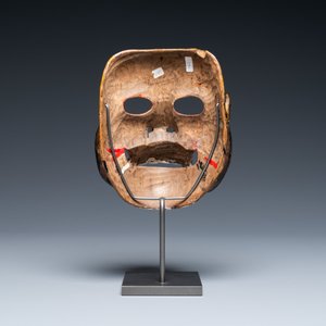 Een gepolychromeerd houten masker, Indonesië, Java, 19e eeuw — foto 3