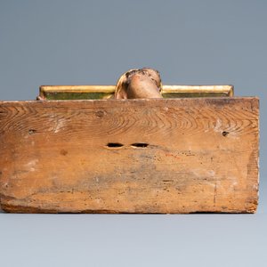 Een gepolychromeerde en vergulde console met een geknielde atlant, Italië, 17e eeuw — foto 7