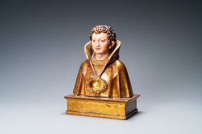 Een gepolychromeerde en vergulde houten reliekbuste, Italië, 17e eeuw