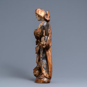 Een gepolychromeerde houten figuur van een Madonna met kind, 17/18e eeuw — foto 5