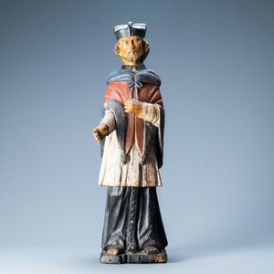 Een gepolychromeerde houten figuur van Johannes Nepomucenus, wellicht Duitsland, 17/18e eeuw — foto 2