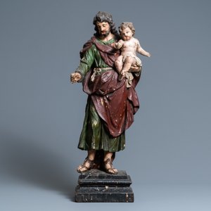 Een gepolychromeerde houten figuur van Sint-Jozef met kind, 2e helft 17e eeuw — foto 2