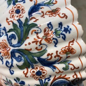 Een geribde Delftse kasjmier palet kom met ornamentdecor, ca. 1700 — foto 14