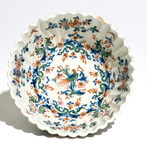 Een geribde Delftse kasjmier palet kom met ornamentdecor, ca. 1700 — foto 6