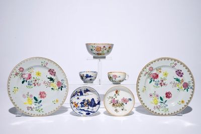 Een gevarieerd lot Chinees famille rose en Imari-stijl porselein, 18e eeuw