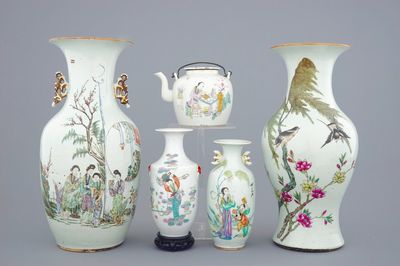 Een gevarieerd lot Chinees famille rose porselein, 19/20e eeuw