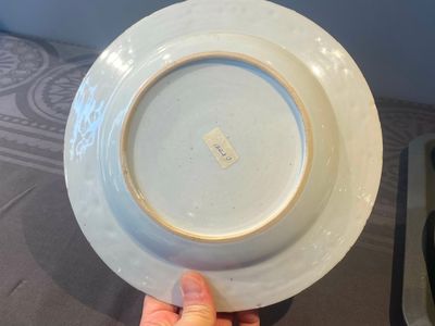 Een gevarieerde collectie Chinees blauw-wit, famille rose en Imari-stijl porselein, Yongzheng/Qianlong — foto 27